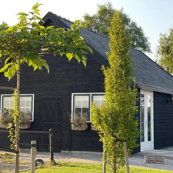 Holiday home, hotel in Arriën