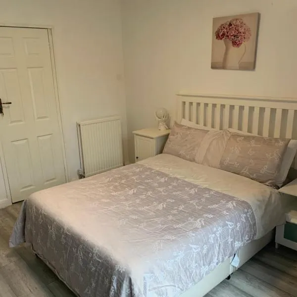 Large double room OVO Wembley stadium, hotel in London