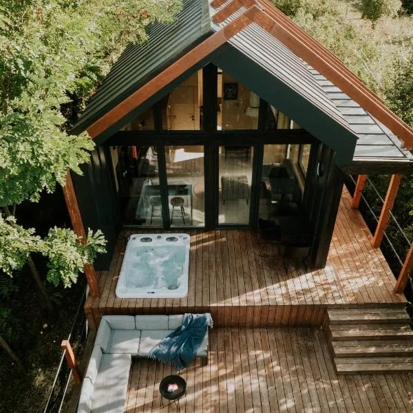 FinnCabins - Mökki apartmanház, hotel in Tahitótfalu