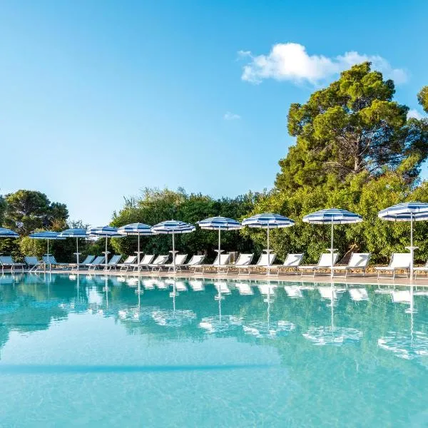 MClub Budoni, hotel din Budoni