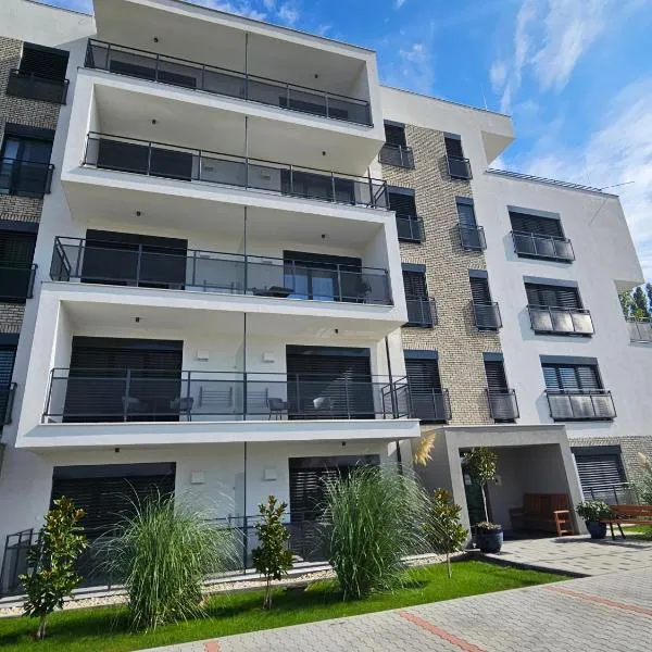 Harmonia Riva Apartmán B11, ξενοδοχείο σε Dunajská Streda