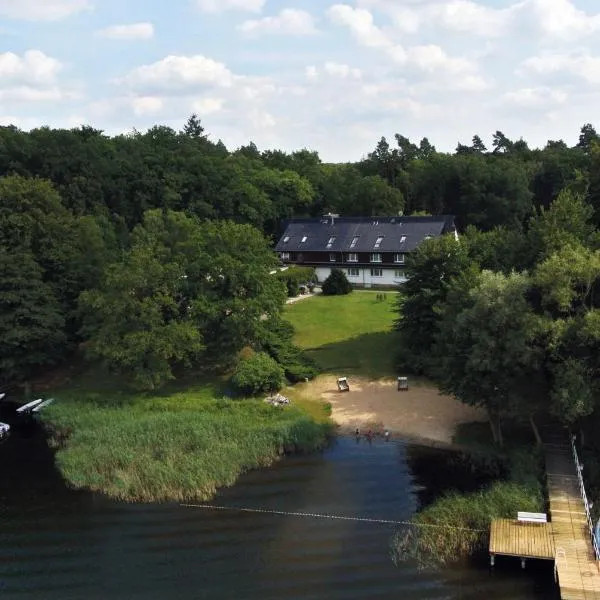 Seehotel Ichlim, hotel in Lärz