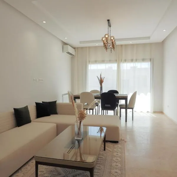 Bright and Cozy New 3 Bedrooms Apartment, hotel in Tunis