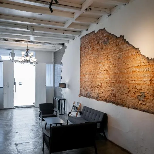 Aayu Seckchuan - 3 mins walk to Love Lane, Hotel in George Town