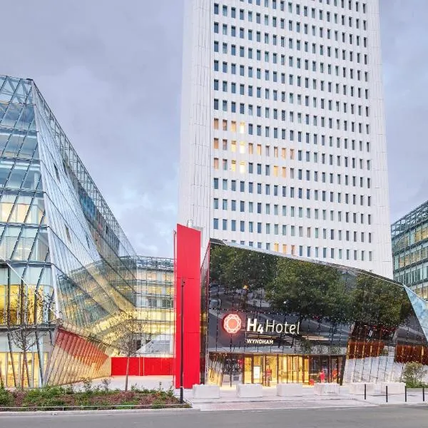 H4 Hotel Wyndham Paris Pleyel Resort, hotel in Saint-Denis