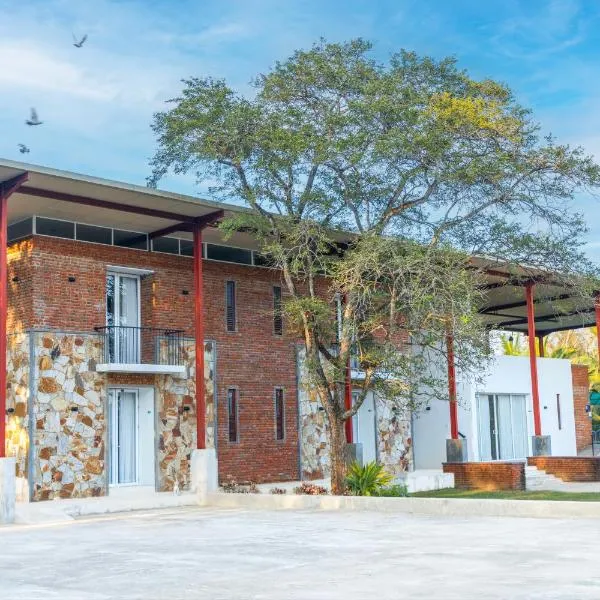 Hungili Farm & Eco Resort, hotel in Maho