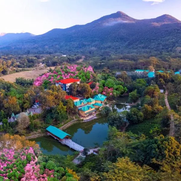 Summit Green Lake Tea Resort & Spa, hotel in Kāziranga