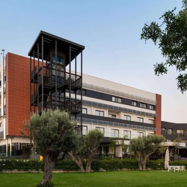 FT Lotus Thermal Hotel&SPA Trademark Collection by Wyndham, hotel em Menemen