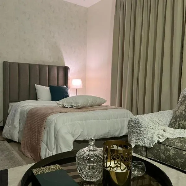 استديو مودرن لنساء فقط نعتذر من الرجال Modern studio for women only we apologize to men, hôtel à Riyad