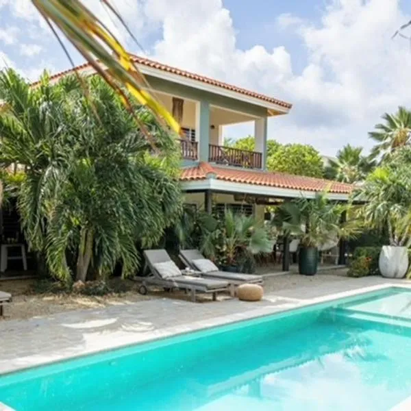 Puur Bonaire Boetiekhotel, Hotel in Belnem