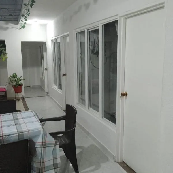 james house, hotel en Cali