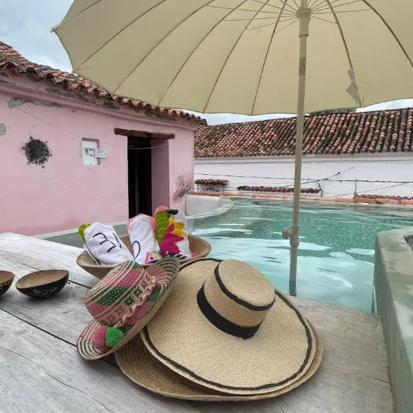 Increible Casa en Mompox con piscina, khách sạn ở Mompos