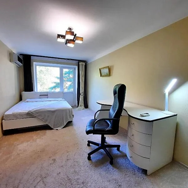 Один каштан Квартира у м Полтава Мережа Alex Apartments Документи для відряджень Безконтактне заселення 24-7, hotel in Poltava