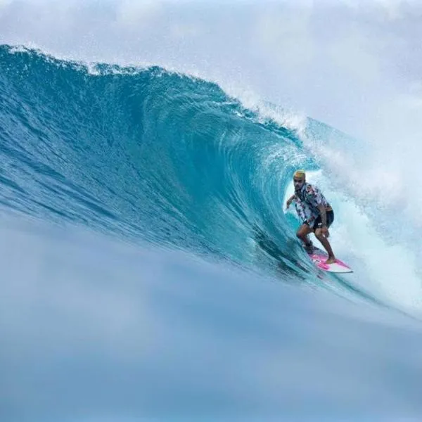 Surf Trip Maldives, hotel a Thulusdhoo