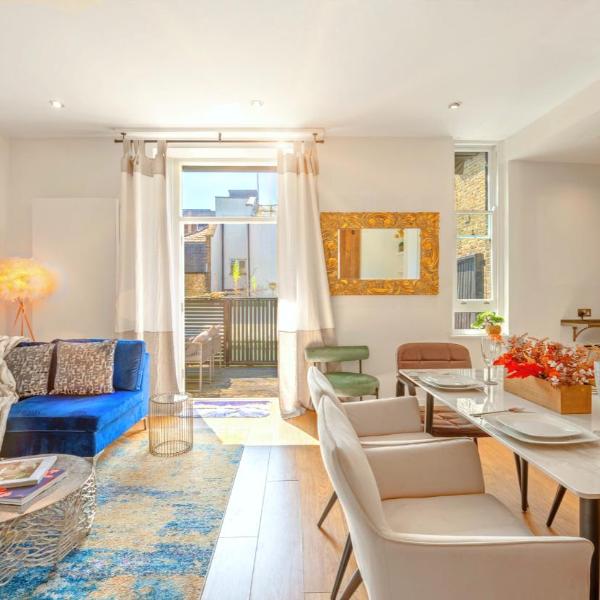 DESIGNER Victorian Flat with HUGE Terrace, Londýn