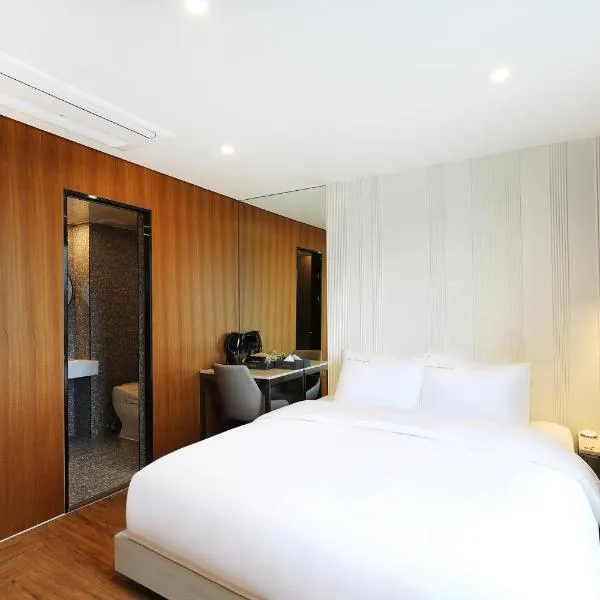 Hotel The One, hotel v destinaci Kangnung