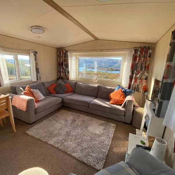 Summer Breeze, hotelli kohteessa Heast