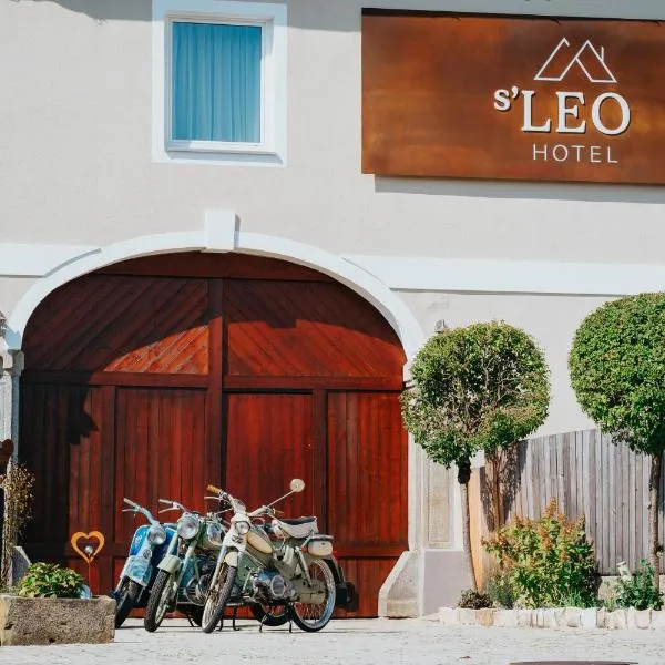Hotel Leo，位于施泰尔的酒店