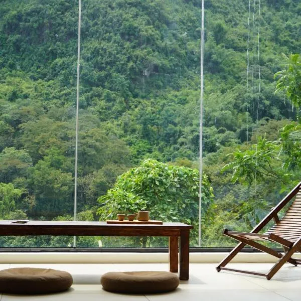 CANG 藏In山院, hotel in Yangshuo