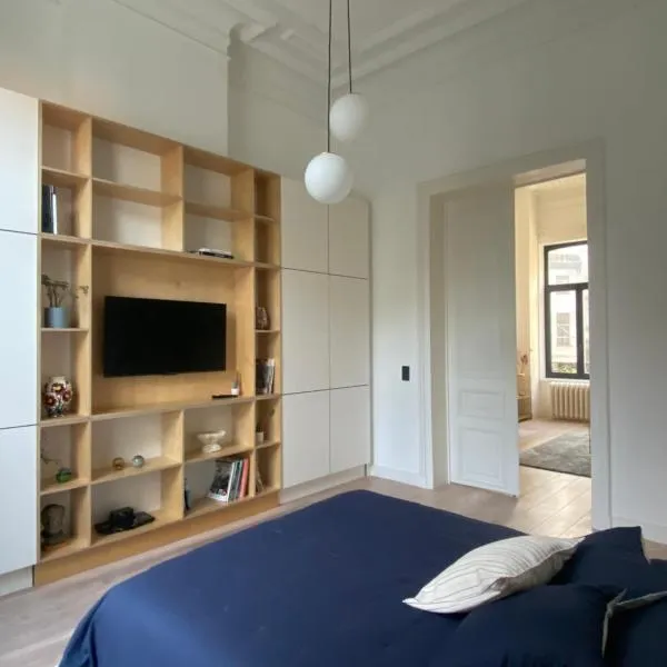 Canopée guesthouse, hotel in Brussels