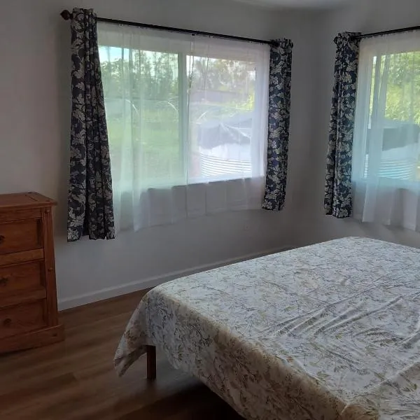 Ainaloa home of big island for King-size bedroom, Hotel in Ainaloa