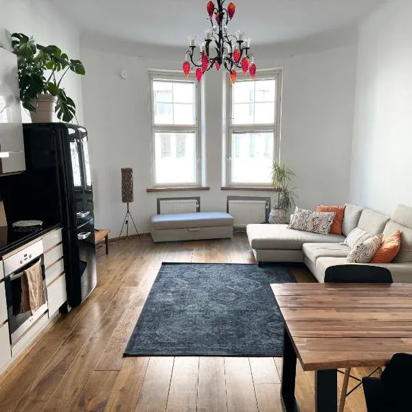 HAKANIEMI luxury apartment Helsinki center, 24h check in、ヘルシンキのホテル