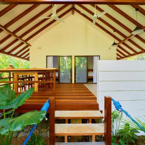 Casa Coki - Modern Villa Pool Steps From the Beach, hotel en Puerto Viejo