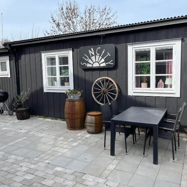 Suncity Sunshine nr 1, hotel in Borgholm