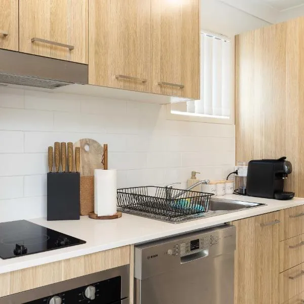 Smart Suites Self Check-in Apartments - N Freney, hotel in Brisbane