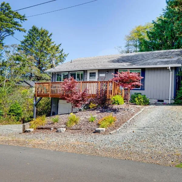 Rockaway Beach House - Walk to Ocean!, Hotel in Rockaway Beach