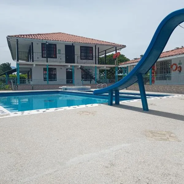HotelSueños de Acapulco-Eje cafetero-Quindio, hotel em Montenegro