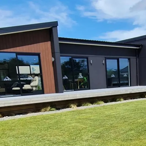 Miss Eastons Whare, hotel u gradu 'Westport'