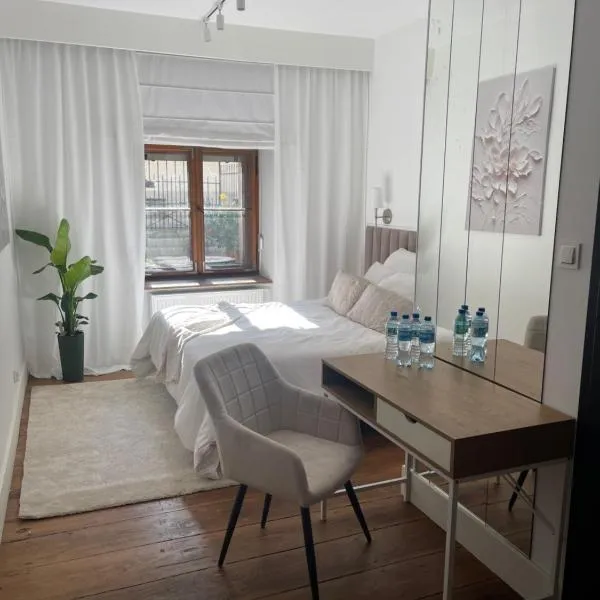 Piernikarska 4 łazienki, hôtel à Toruń