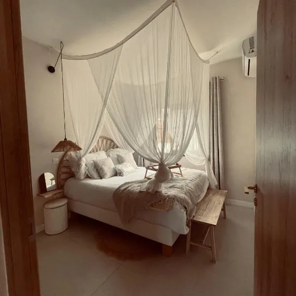 L'essentiel Home By Chloé, Hotel in La Possession