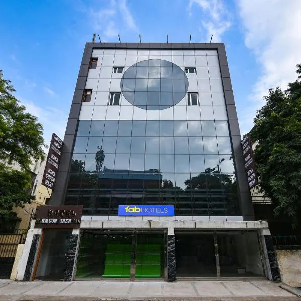 FabHotel Mona Continental - Nr Laxmi Nagar IT Hub, hotel in New Delhi