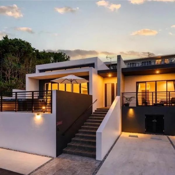 Summer Sale! Luxury Villa Maeda - All Inclusive, hotel in Maeda