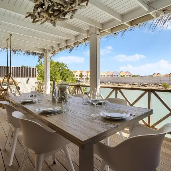 Villa Bahia Blue, hotel i Kralendijk