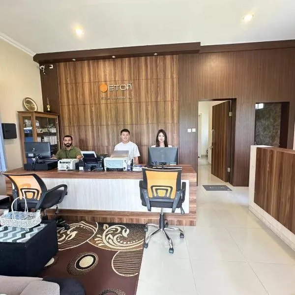 Eton Asia Villas-Kota Bunga, hotel in Puncak