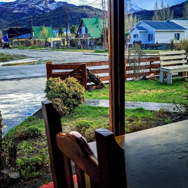 Constantino Hostel by lo de Guille, hotel in El Chalten