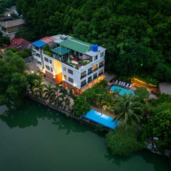 Catba Backpackers - Sea Vibe Pool Bar & Bungalow, hotel v destinaci Cát Bà