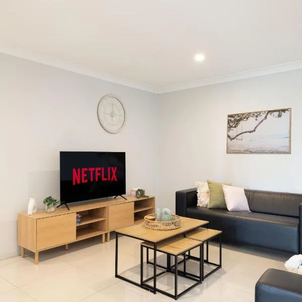 Smart Suites Self Check-in Apartments - Rocklea Station S, hotel in Brisbane