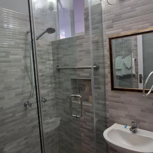 Beach Studio 24 at Sandcastles, Hotel in Ocho Rios