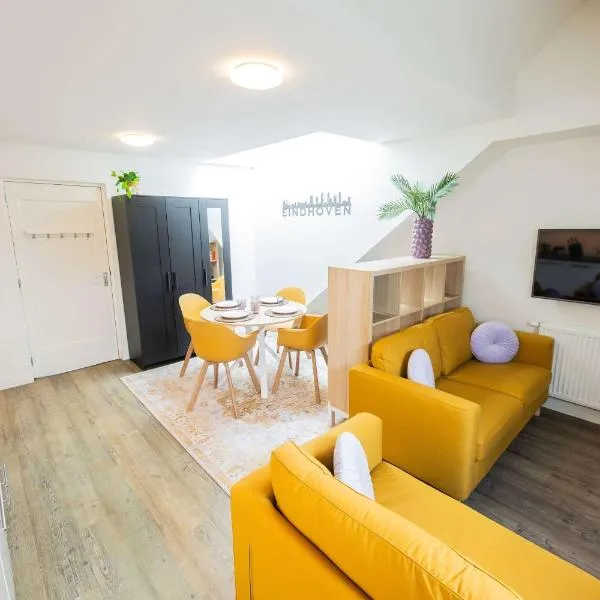 Joyful 50m2 Two-Bedroom Apartment - SD23J, hotel a Eindhoven
