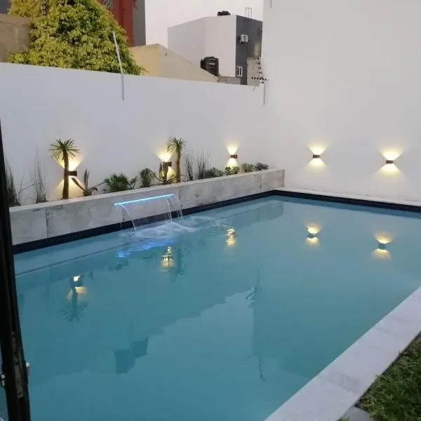 Coastal Beach Apartments, hotel i Maputo