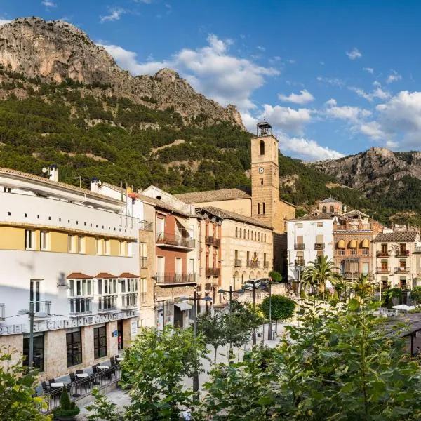 Hotel Ciudad de Cazorla、カソルラのホテル