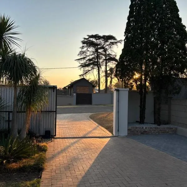 Haus Eleven, hotel in Piet Retief