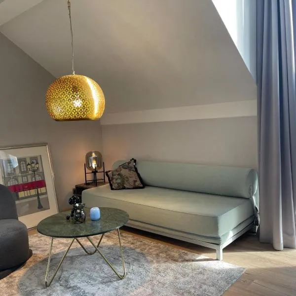 Viesnīca 778 Maisonette Apartment nähe Medienhafen Diseldorfā