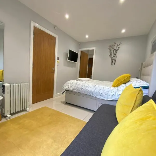 Malkin Wood Studio - 15 min walk to Holmfirth centre, hotel in Holmfirth