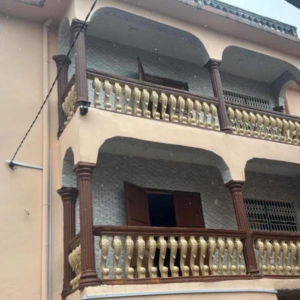Debora Guest House: Freetown şehrinde bir otel