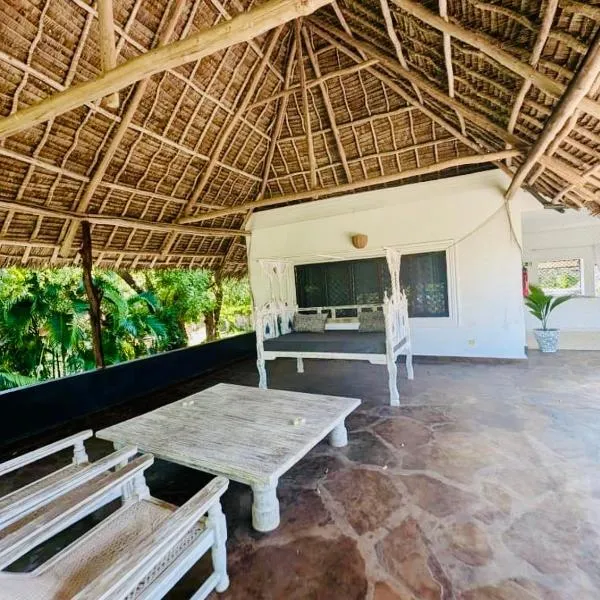 WHITE Nyumba Malindi - Boutique Villa, hotel en Malindi